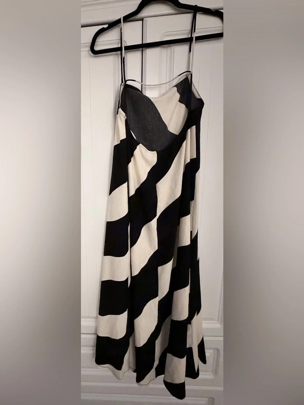 H&M Black & Cream Striped Maxi Slip Dress Size Medium - Picture 3 of 5